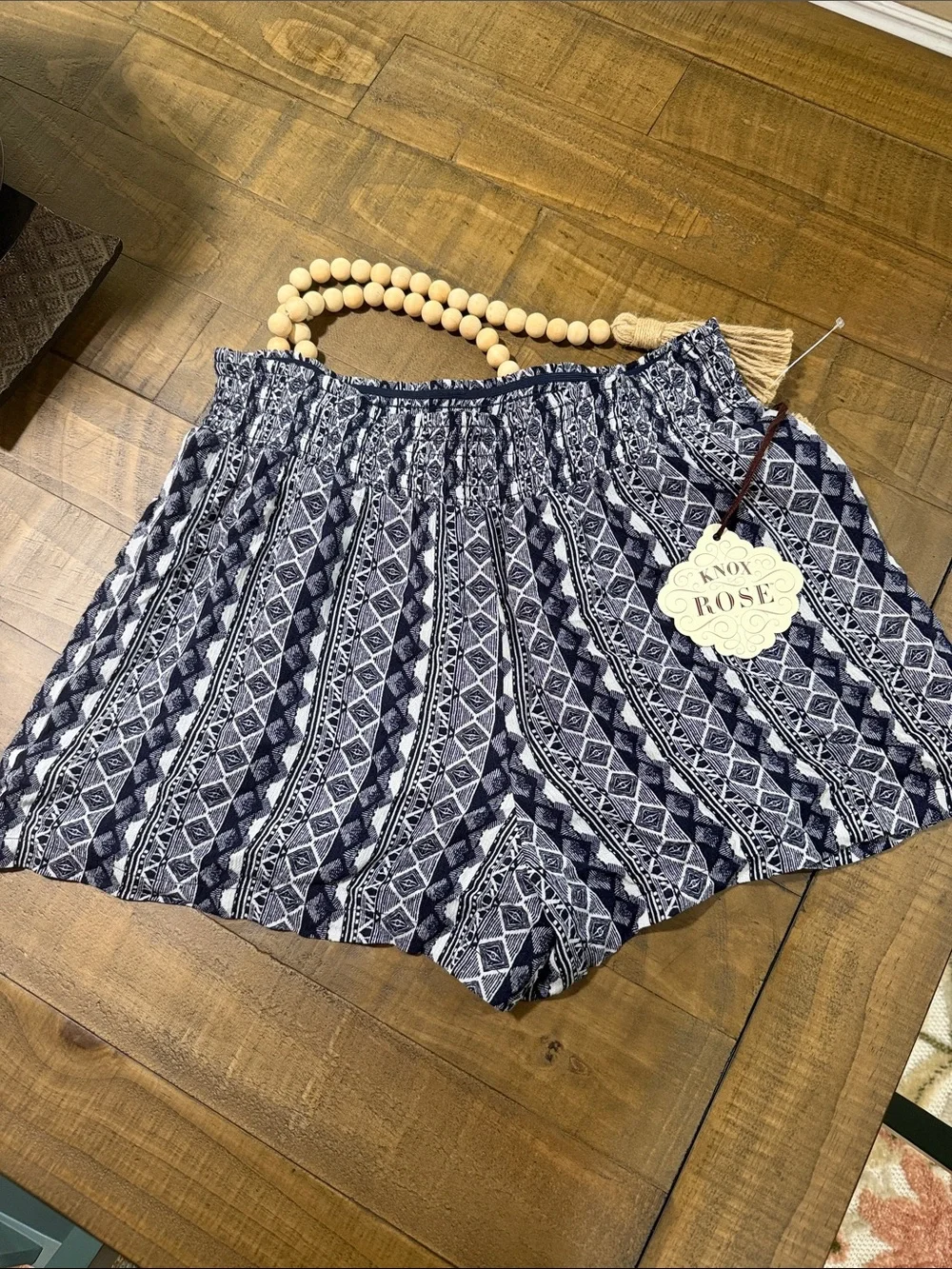 Knox Rose Navy & White Geometric Elastic-Waist Shorts
