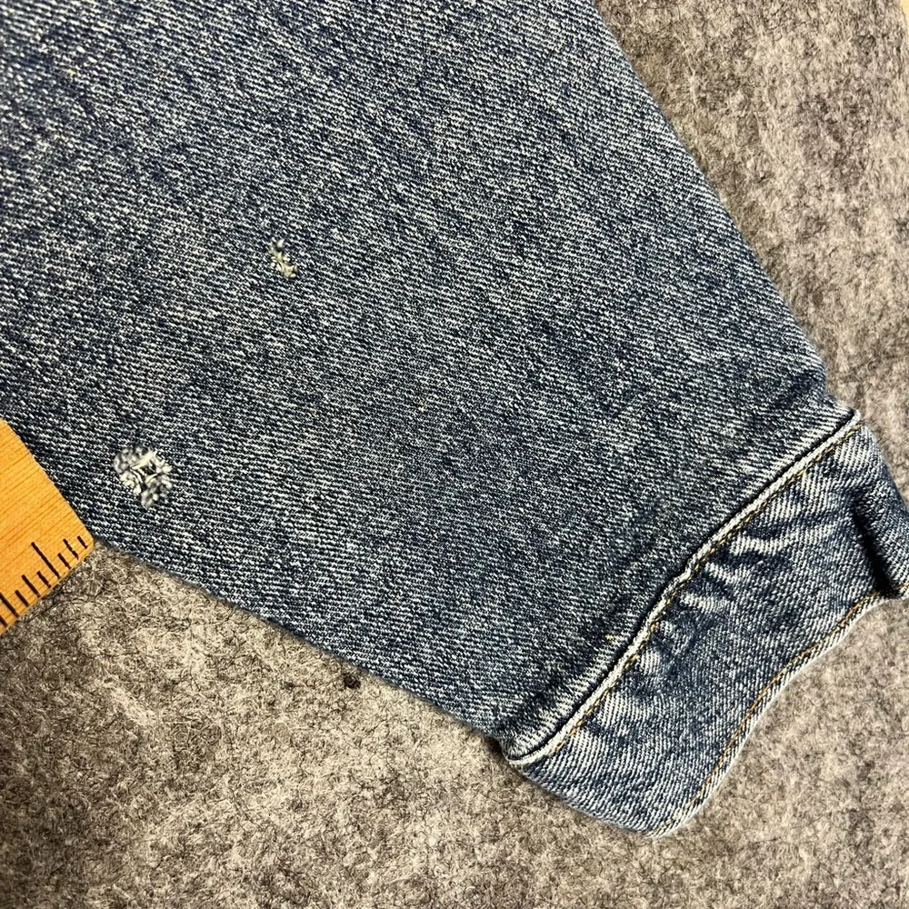 VTG 1995 Levi Blue Jean Jacket 70507 4890 Made USA Light Wash Denim Trucker M
