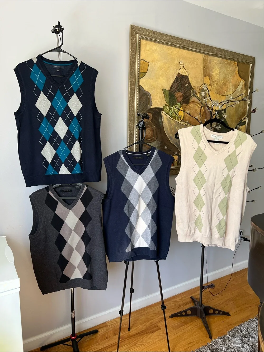 Banana Republic navy preppy neck