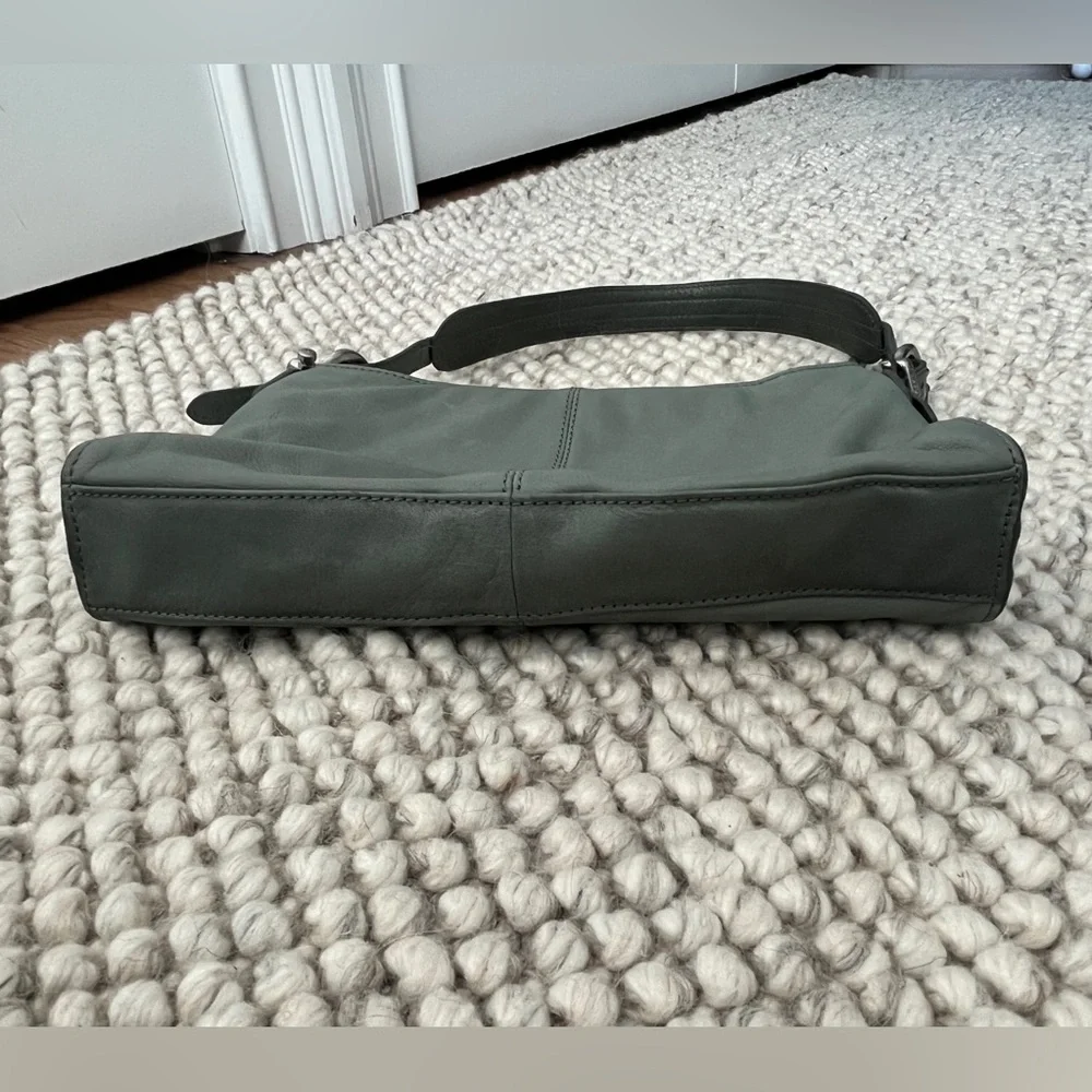 Liz Claiborne smooth leather