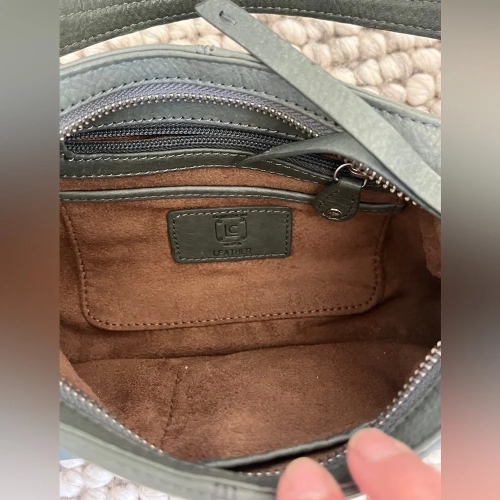 Liz Claiborne smooth leather