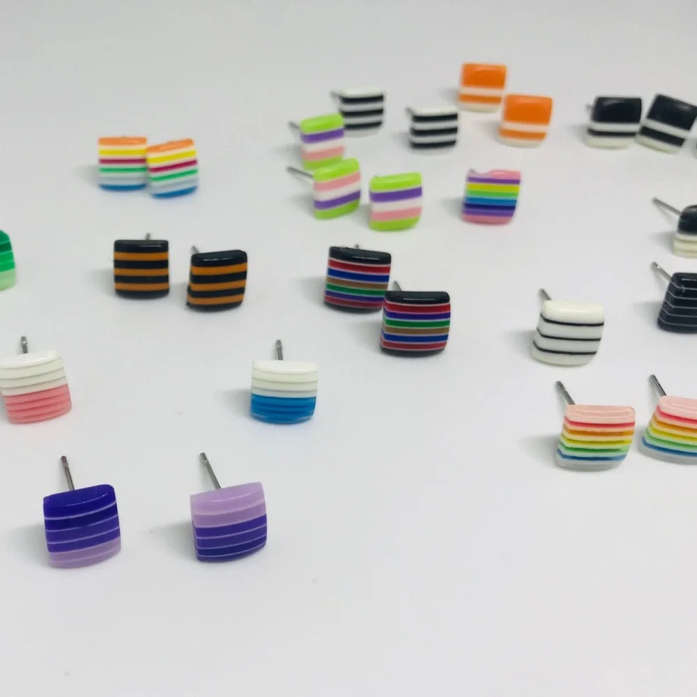 FromAtoZgifts minimalist striped