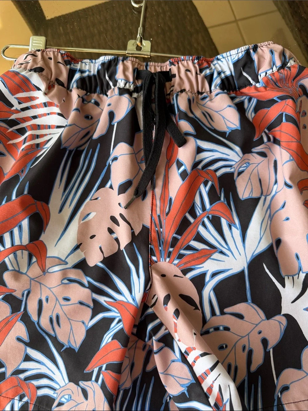 Reel Legends tropical leaf