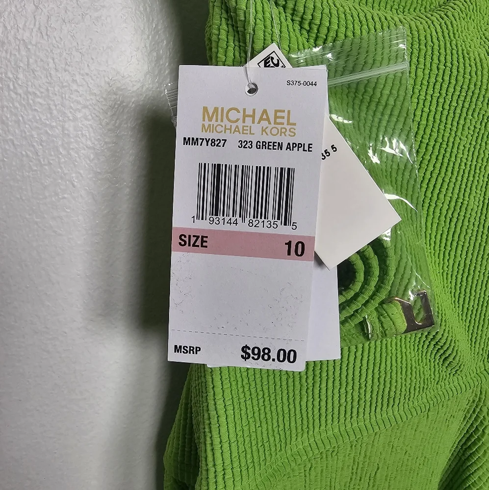 Michael Kors immerse details
