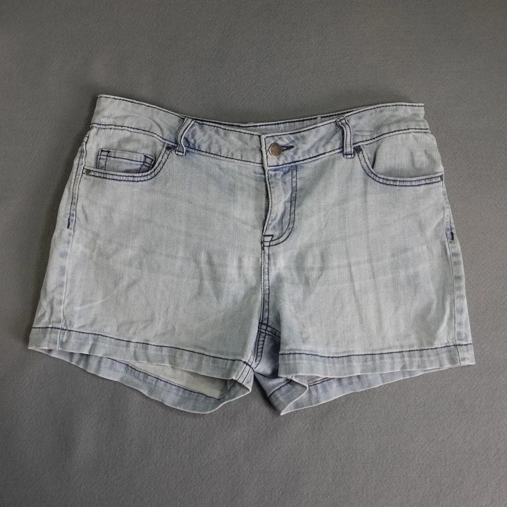 Elle Denim Shorts Light‎ Wash Minimalist Boho Y2K Blue Cotton Blend Size 12