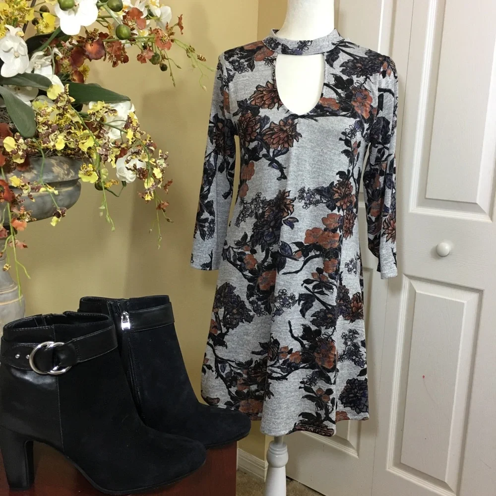 NWT Living Doll Keyhole Gray Floral Dress Size L Boho‎ Soft Grunge Romantic