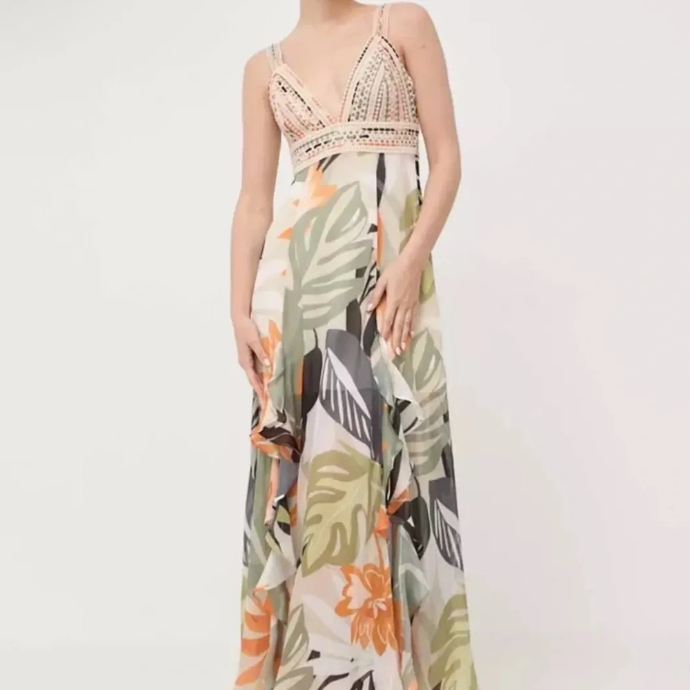 Guess elegant maxi