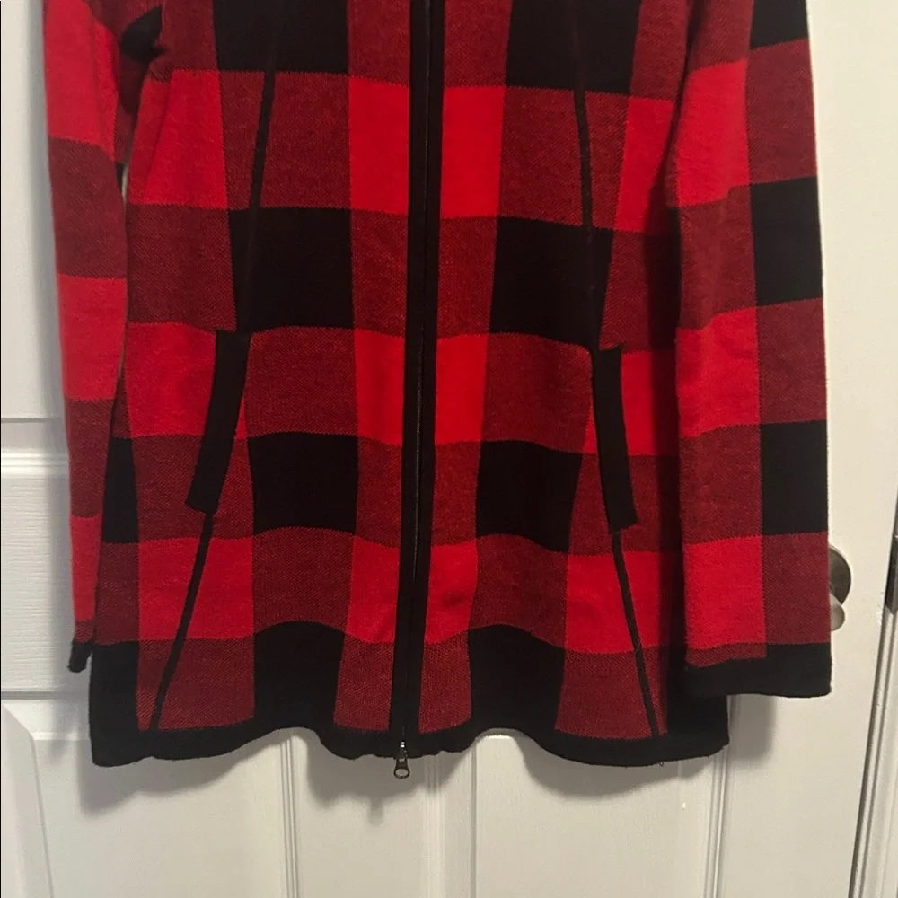 Adrienne Vittadini Buffalo Plaid Red/Black‎ Zip Cardigan Sweater Jacket Small