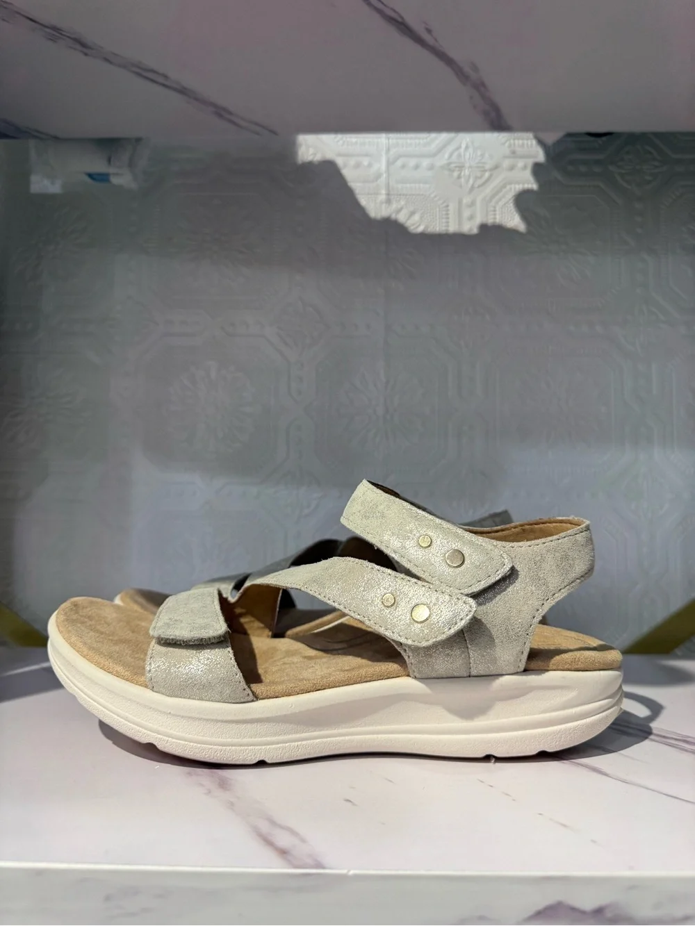 Aetrex light beige