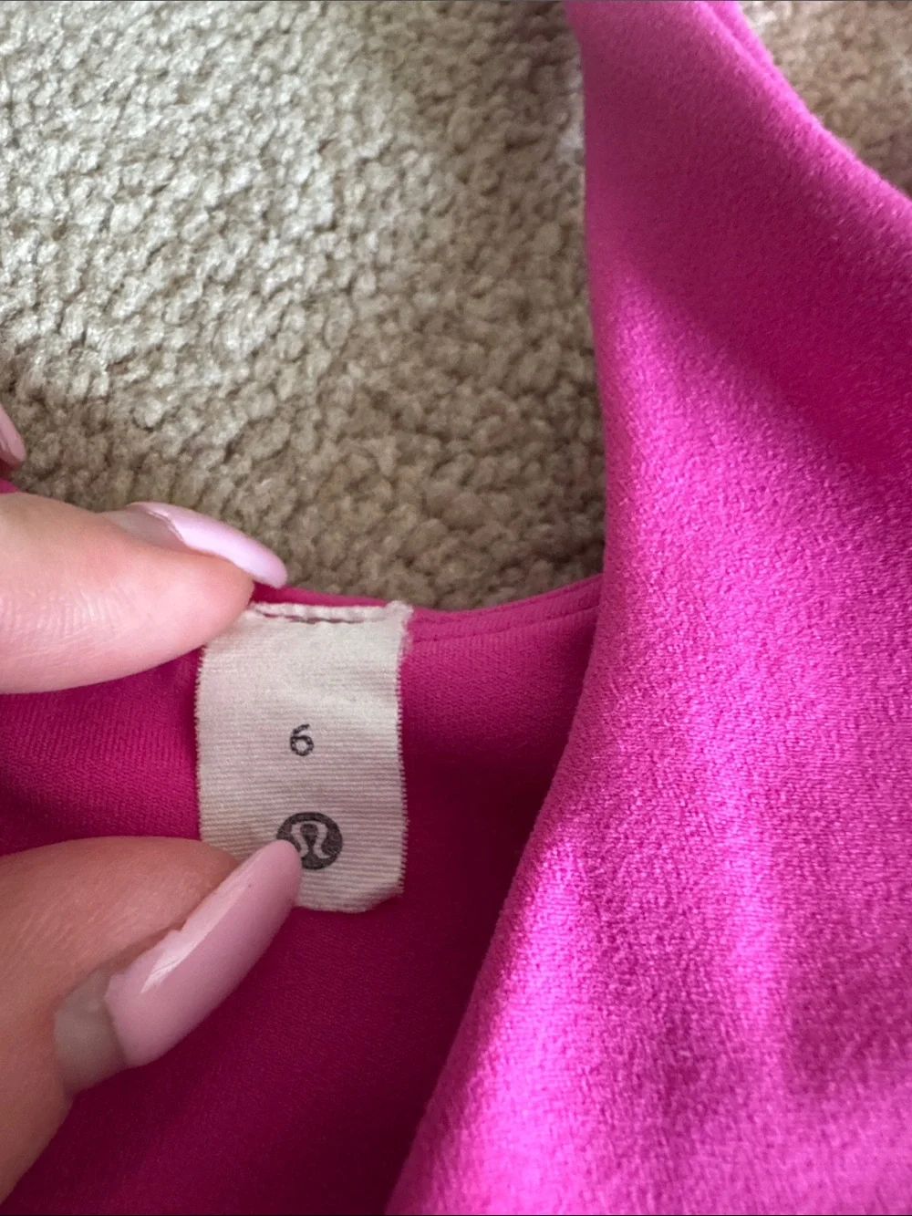 lululemon athletica sleek neck