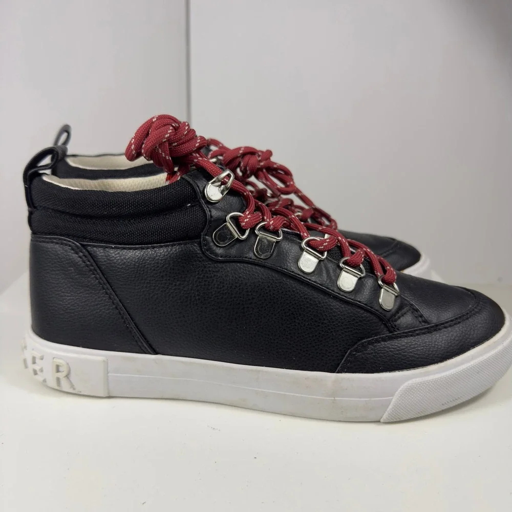 Tommy Hilfiger edge branding
