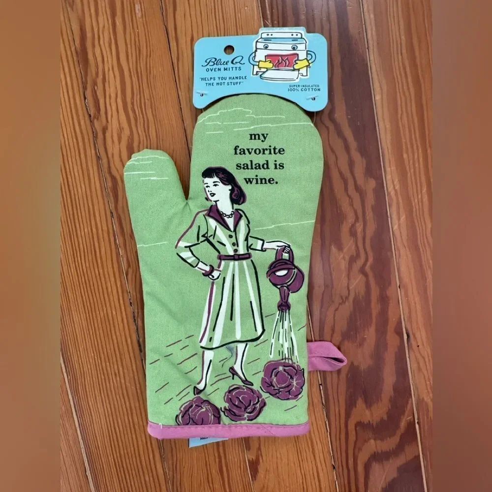NWT Oven Mitt