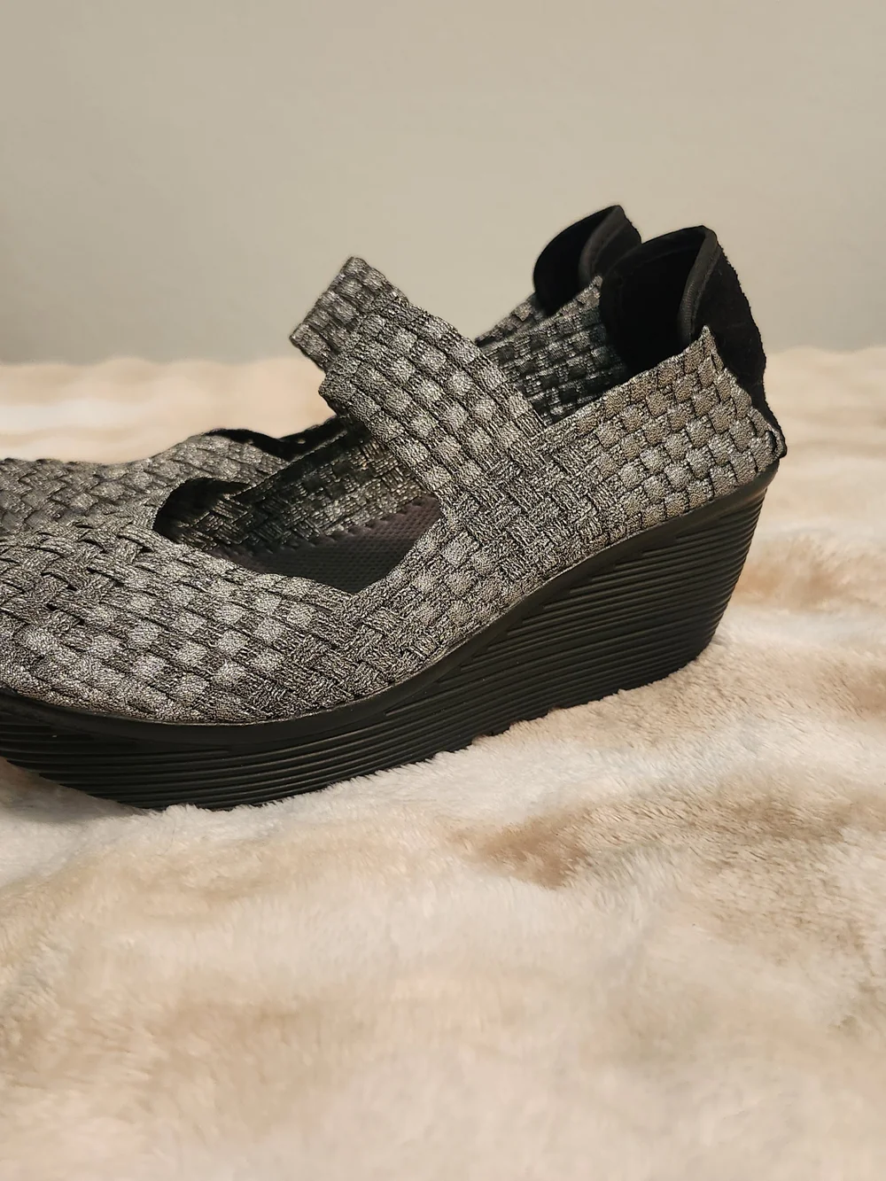 St. Johns Bay comfortable woven