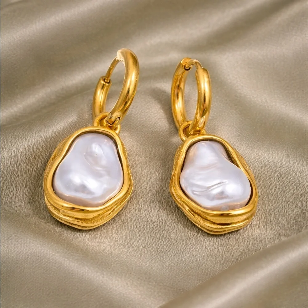 Anthropologie gold hoop