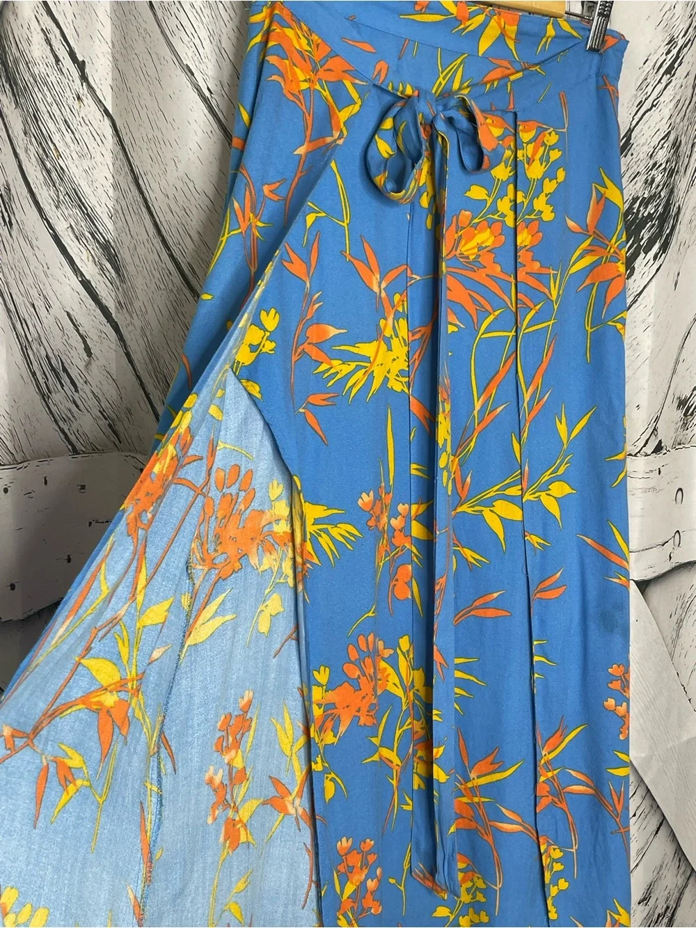 Olivaceous blue floral