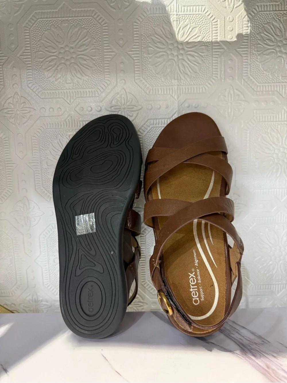 Aetrex Piper AU1301 -Coffee Brown Leather Cross-Strap Comfort Sandals