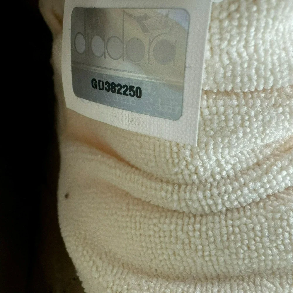 Diadora stylish low