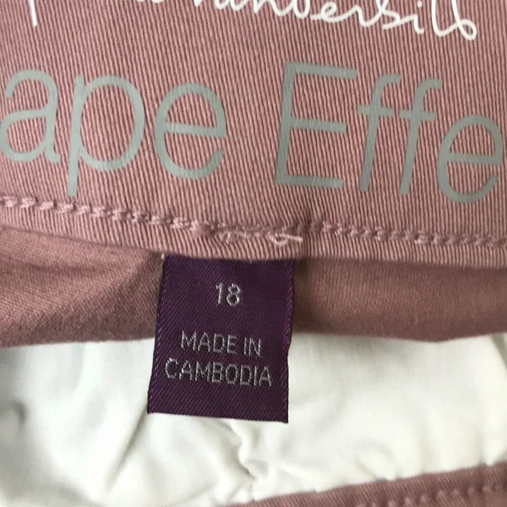 Gloria Vanderbilt new tags