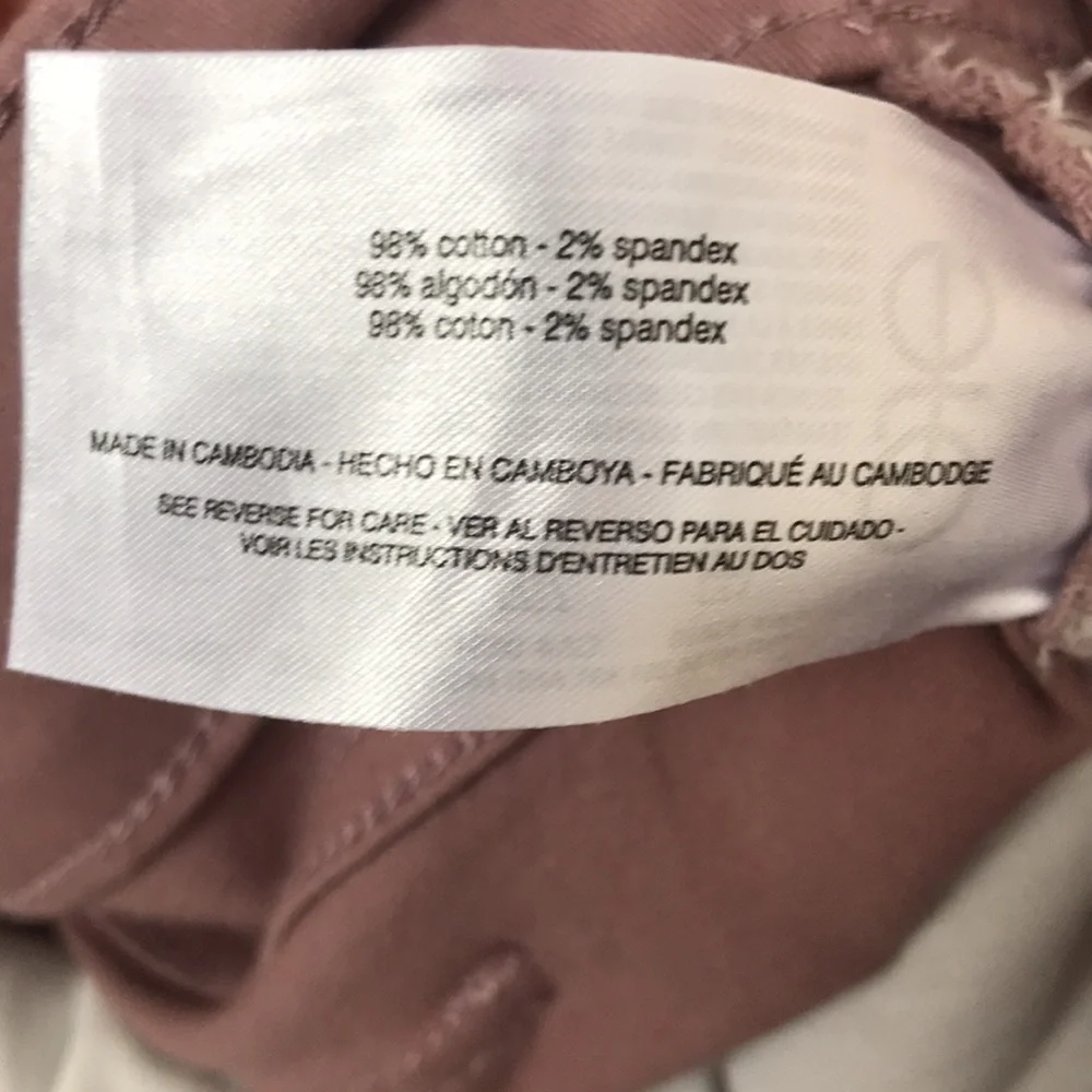 Gloria Vanderbilt new tags