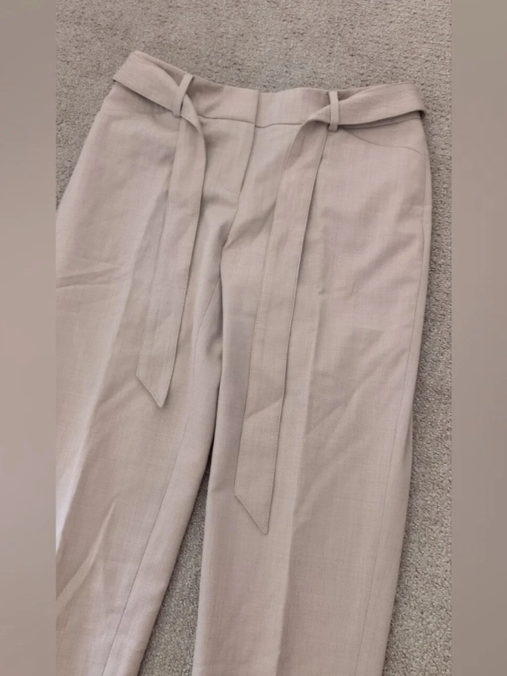 Hollister versatile tie subtle