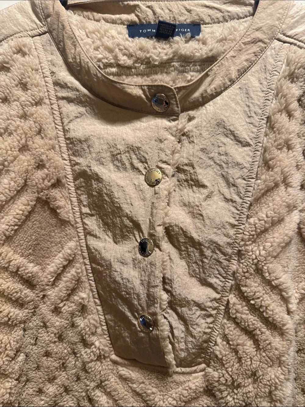 Tommy Hilfiger plush textured