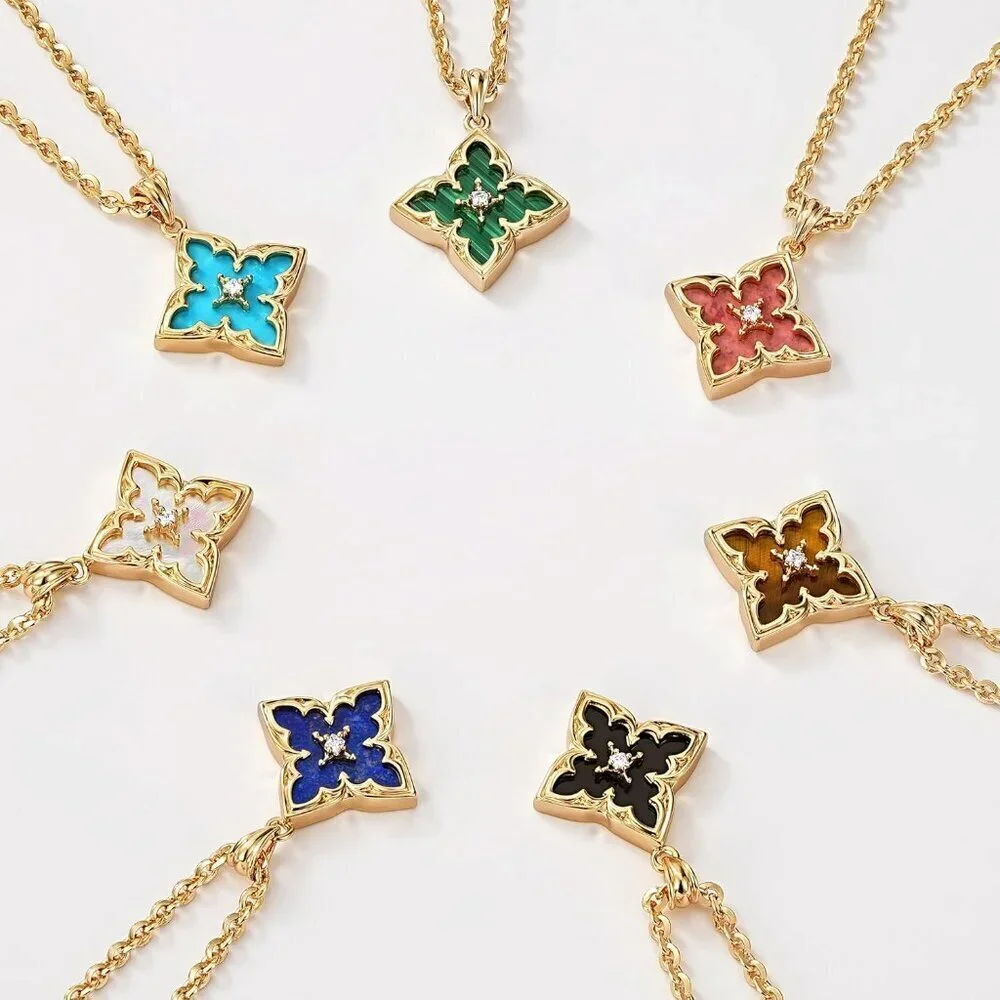 N/A clover necklace