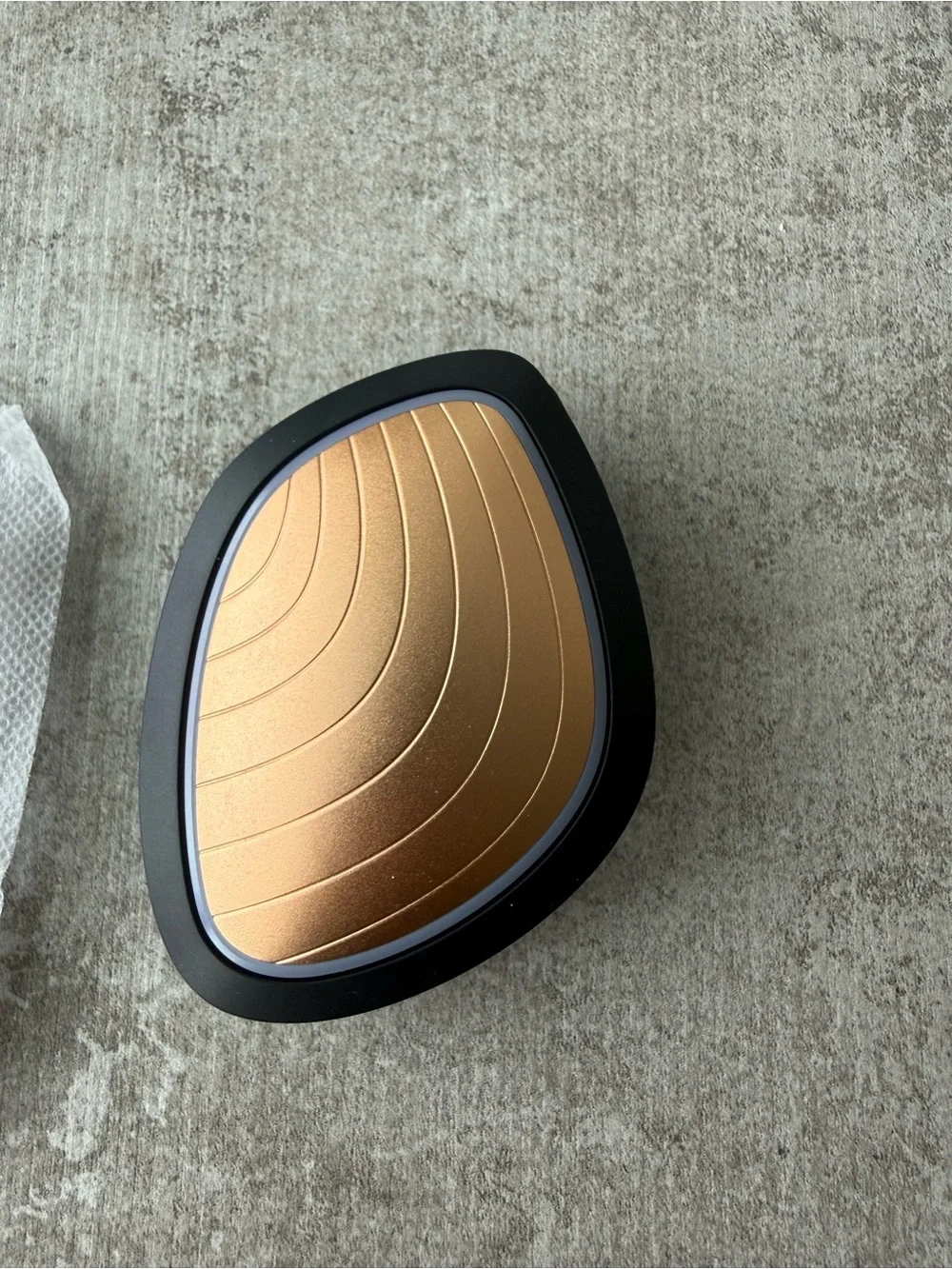 N/A sleek gold