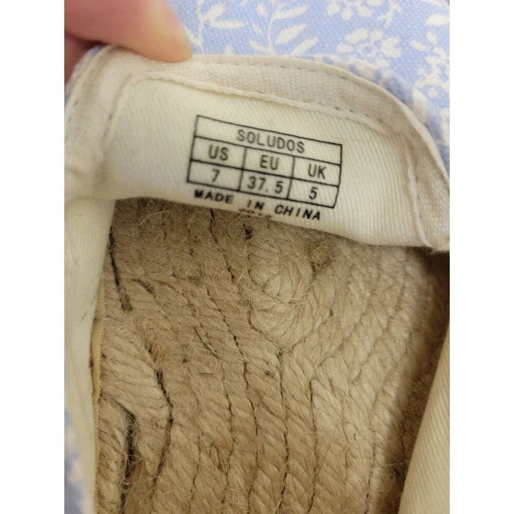 Soludos blue white