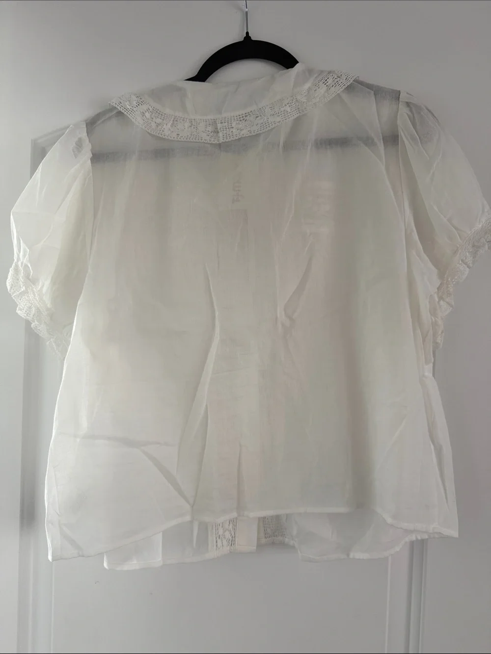 N/A lightweight white