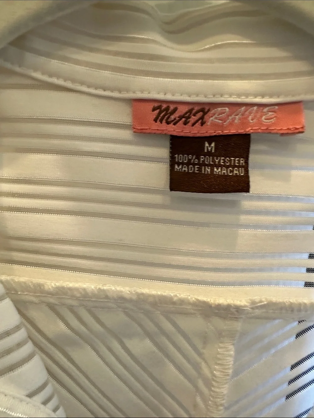 Max Rave crisp white