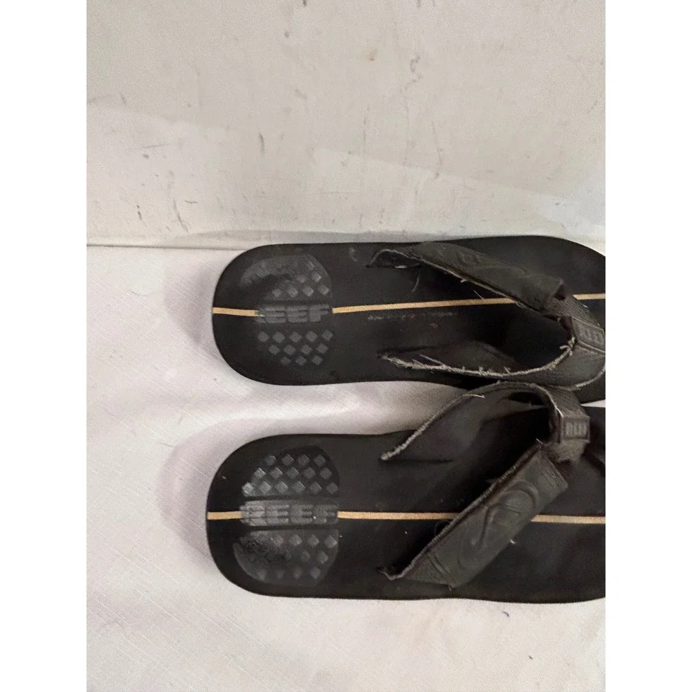 Reef Flip Flop Sandals Size 9 Black Frayed Strap Sporty Beach Women