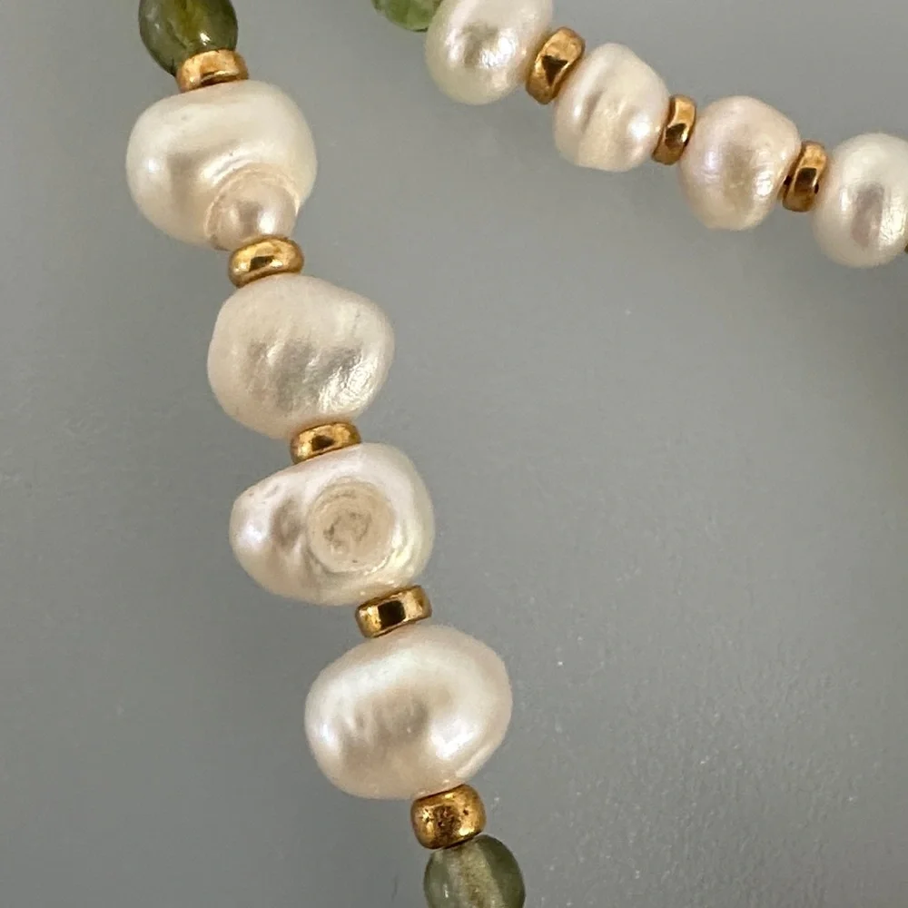 Vintage pearls accents