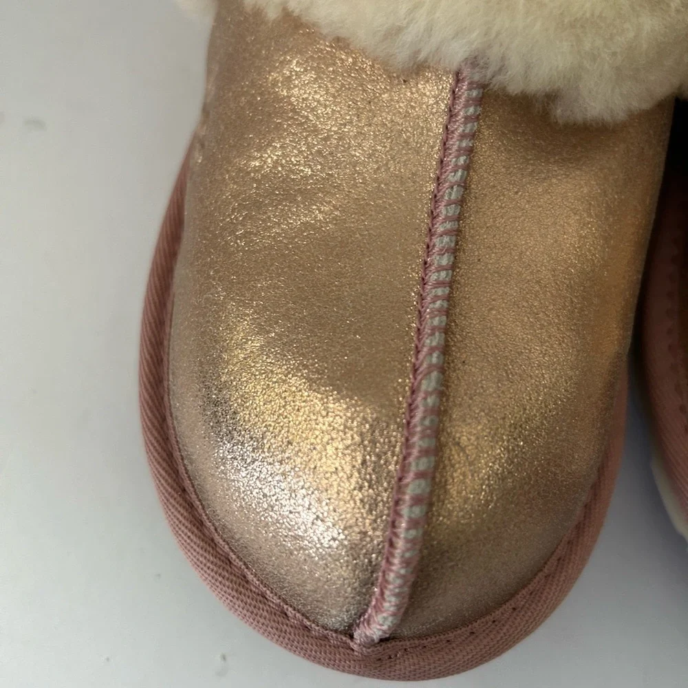 UGG beautiful rose