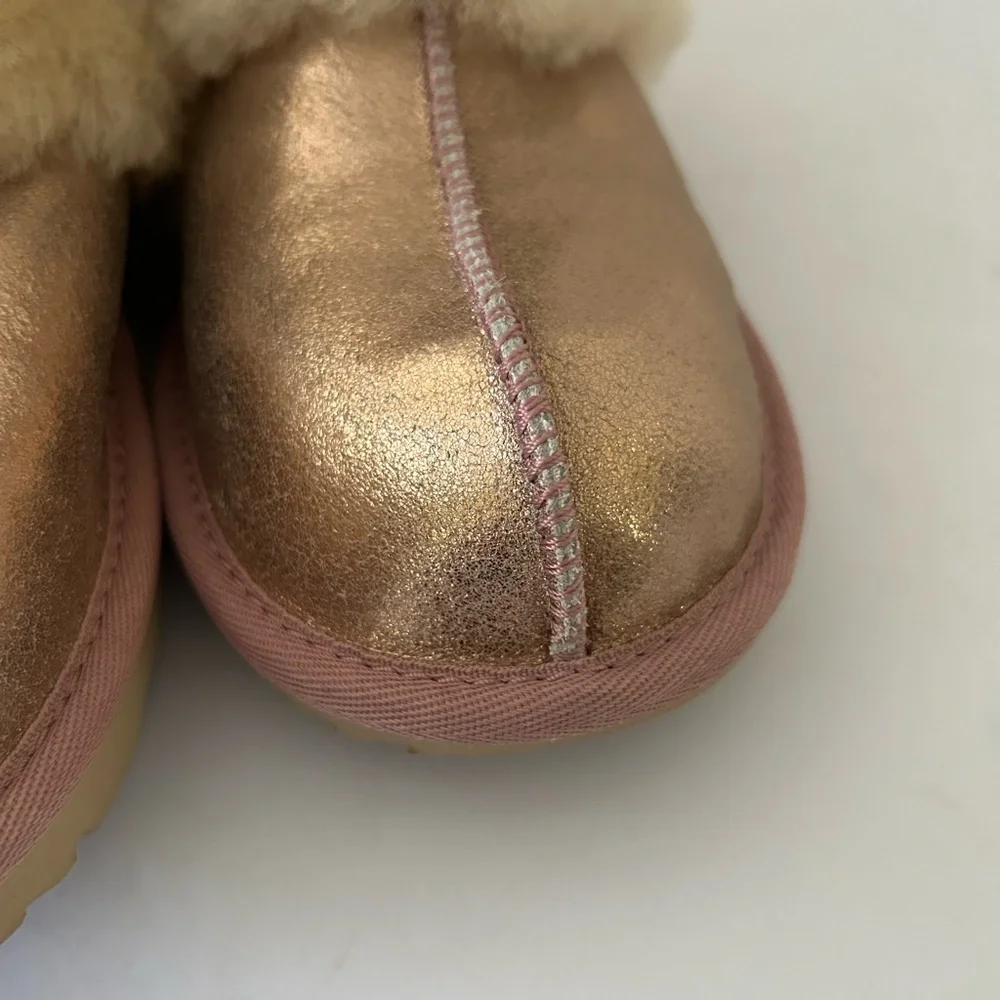 UGG beautiful rose