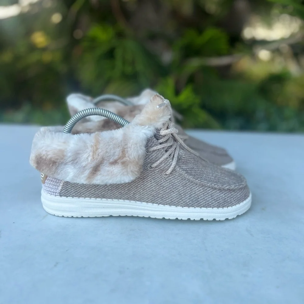 Hey Dude knit upper