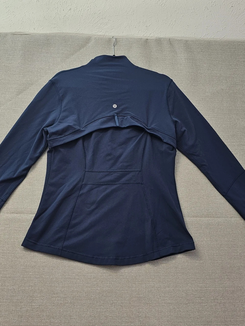 lululemon athletica lightweight stretchy