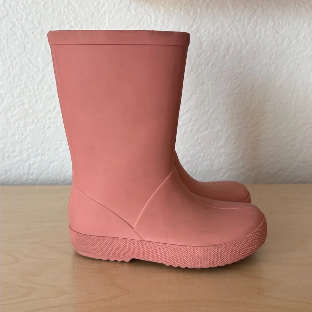 Zara think due