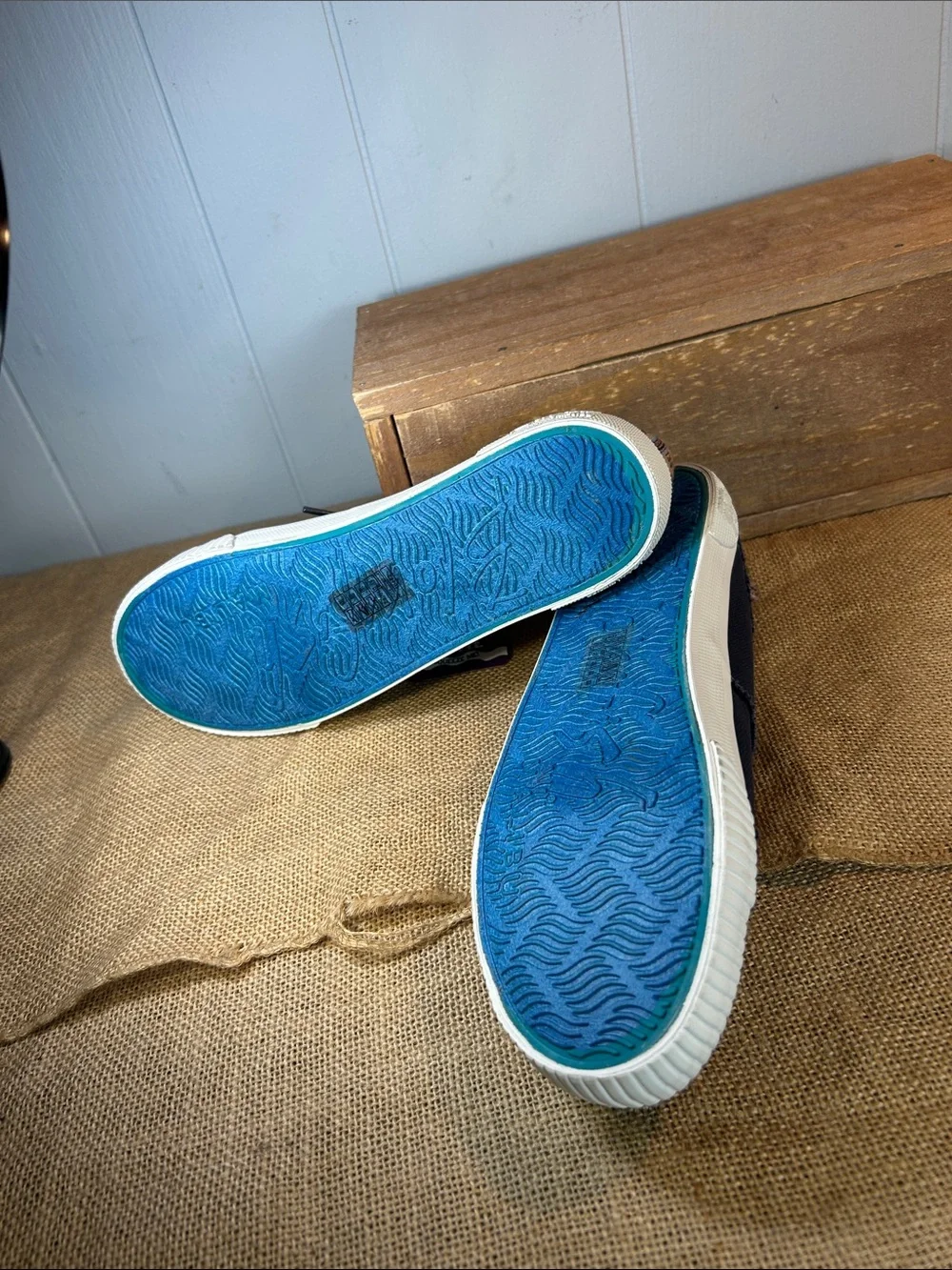 Blowfish nwt casual