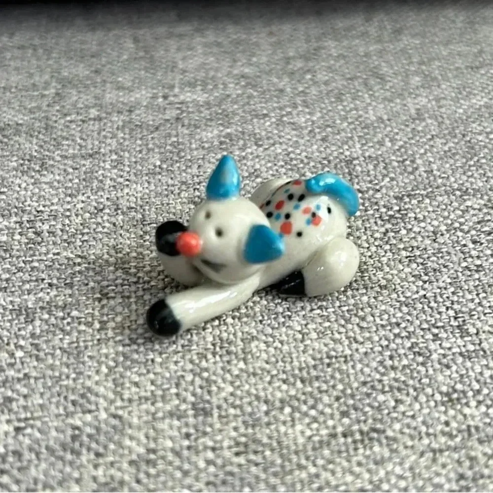 New Cute Porcelain Cat Stretching