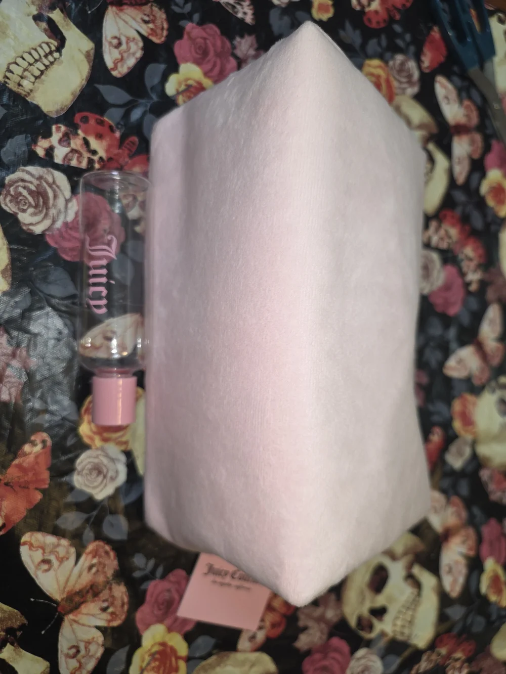 💖 NEW Juicy Couture Velour Cosmetic Bag & Travel Bottle Set – Blush Pink 💖