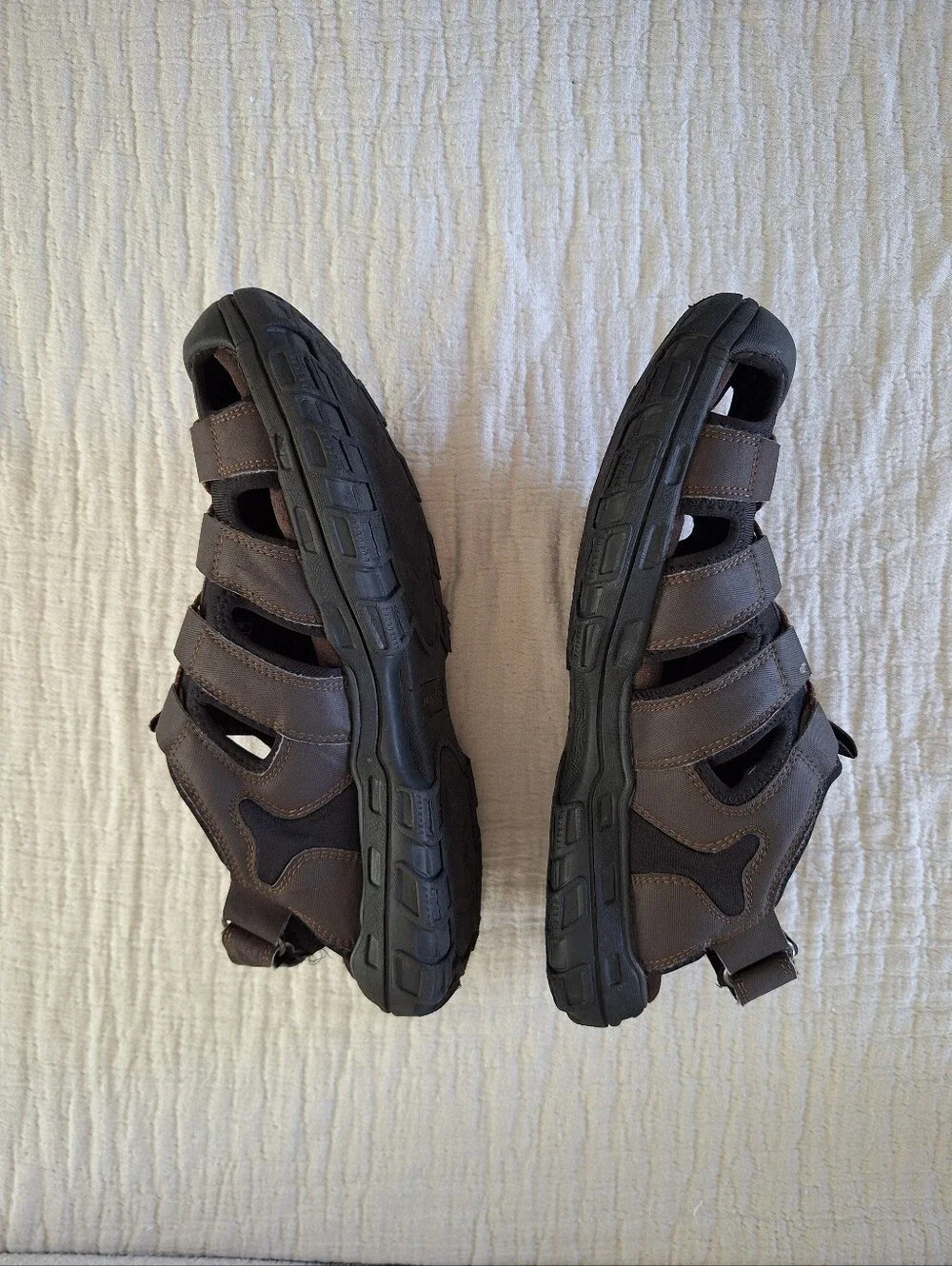 Skechers durable closed