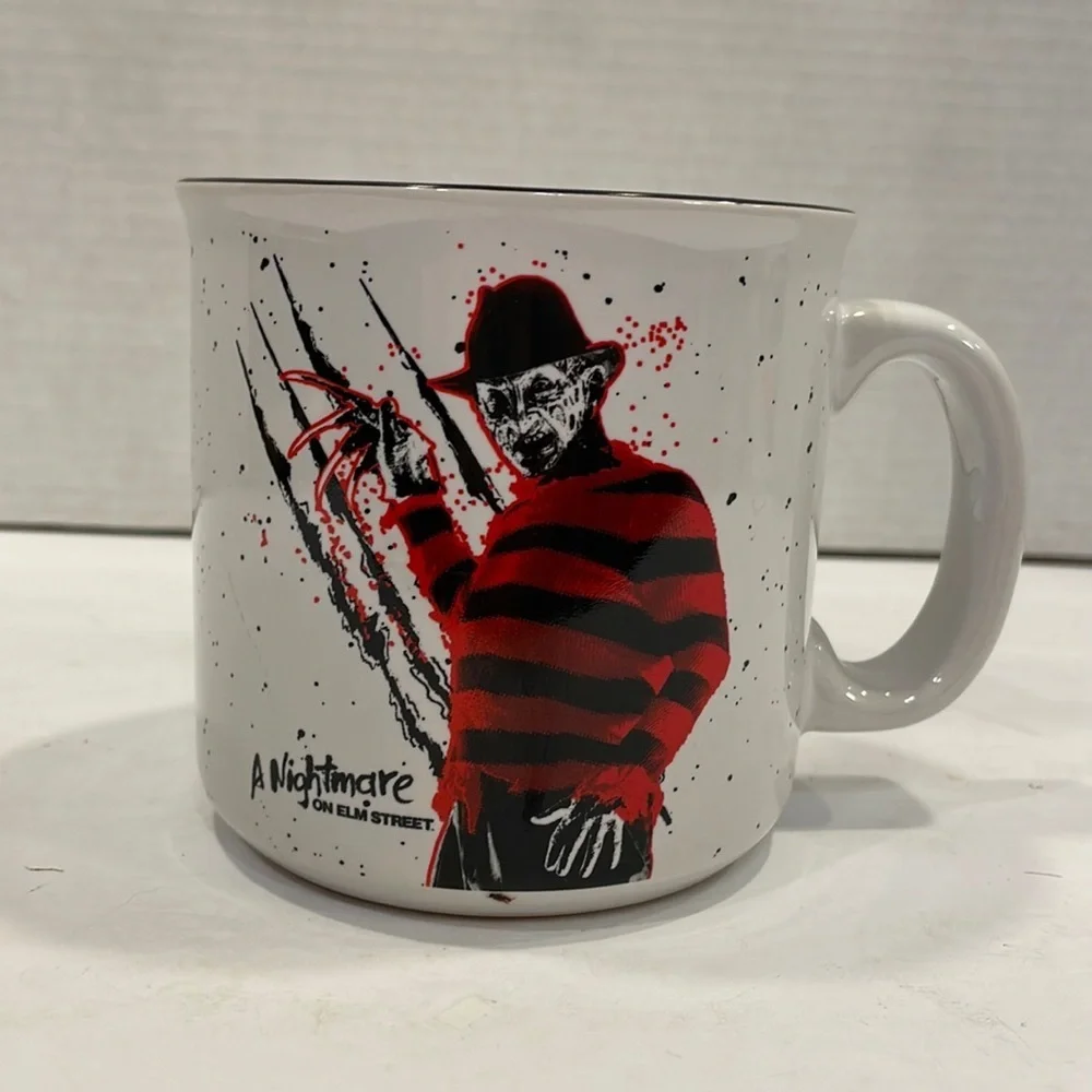 A Nightmare On Elm Street Freddy Krueger 20 Oz. Coffee mug cup NWT