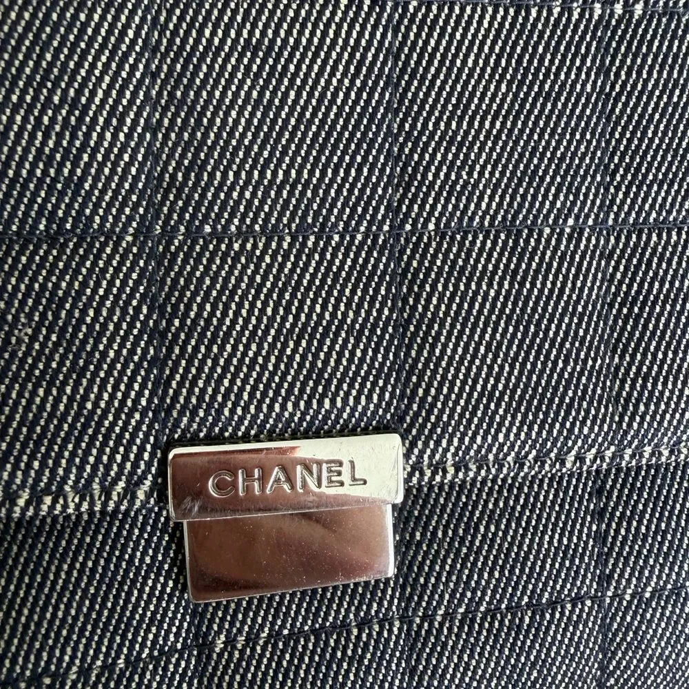 CHANEL inside pictures perfect