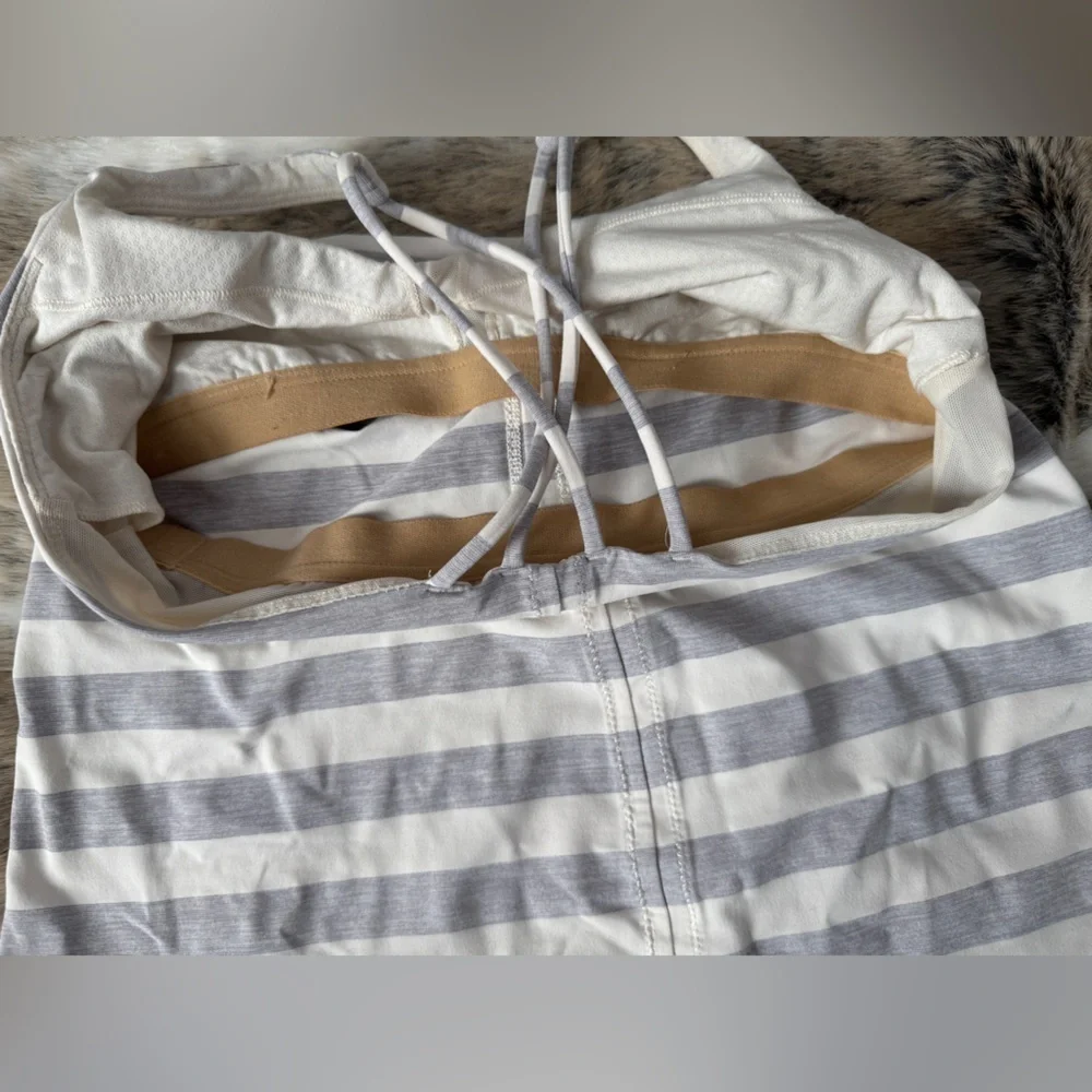 lululemon athletica lululemon size
