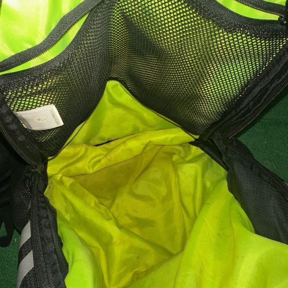 adidas reposhing this