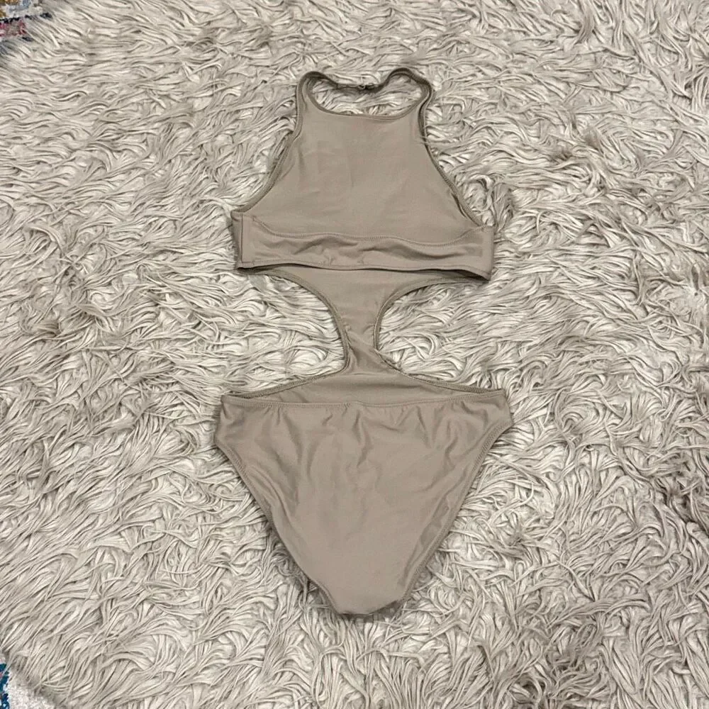 SKIMS nwt halter