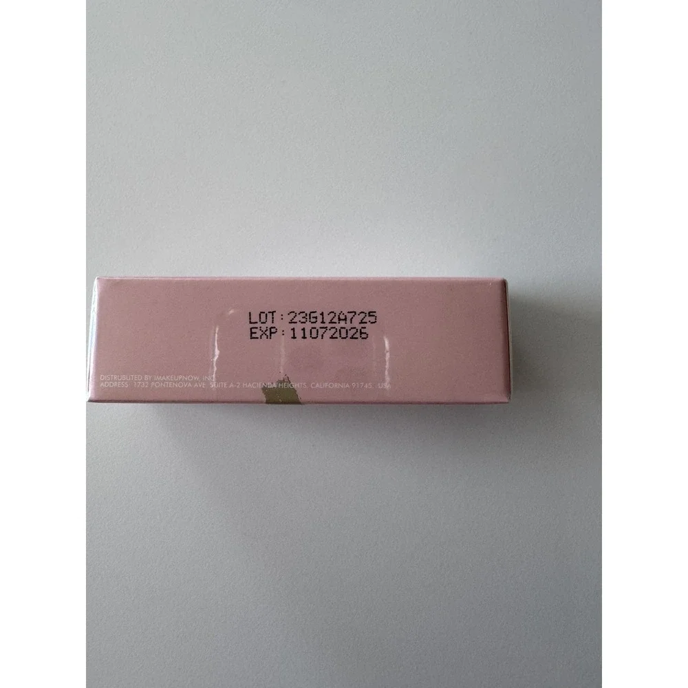 LUXAZA makeup cream