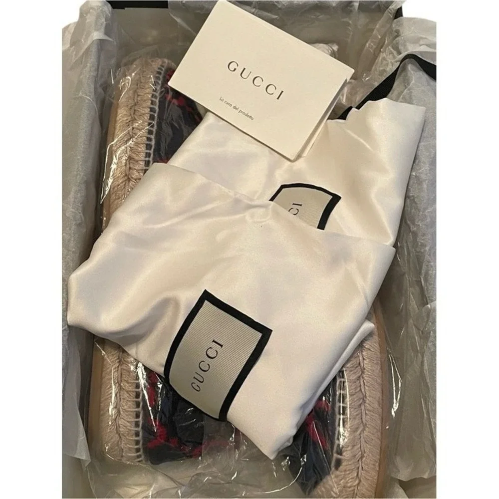 Gucci women gg