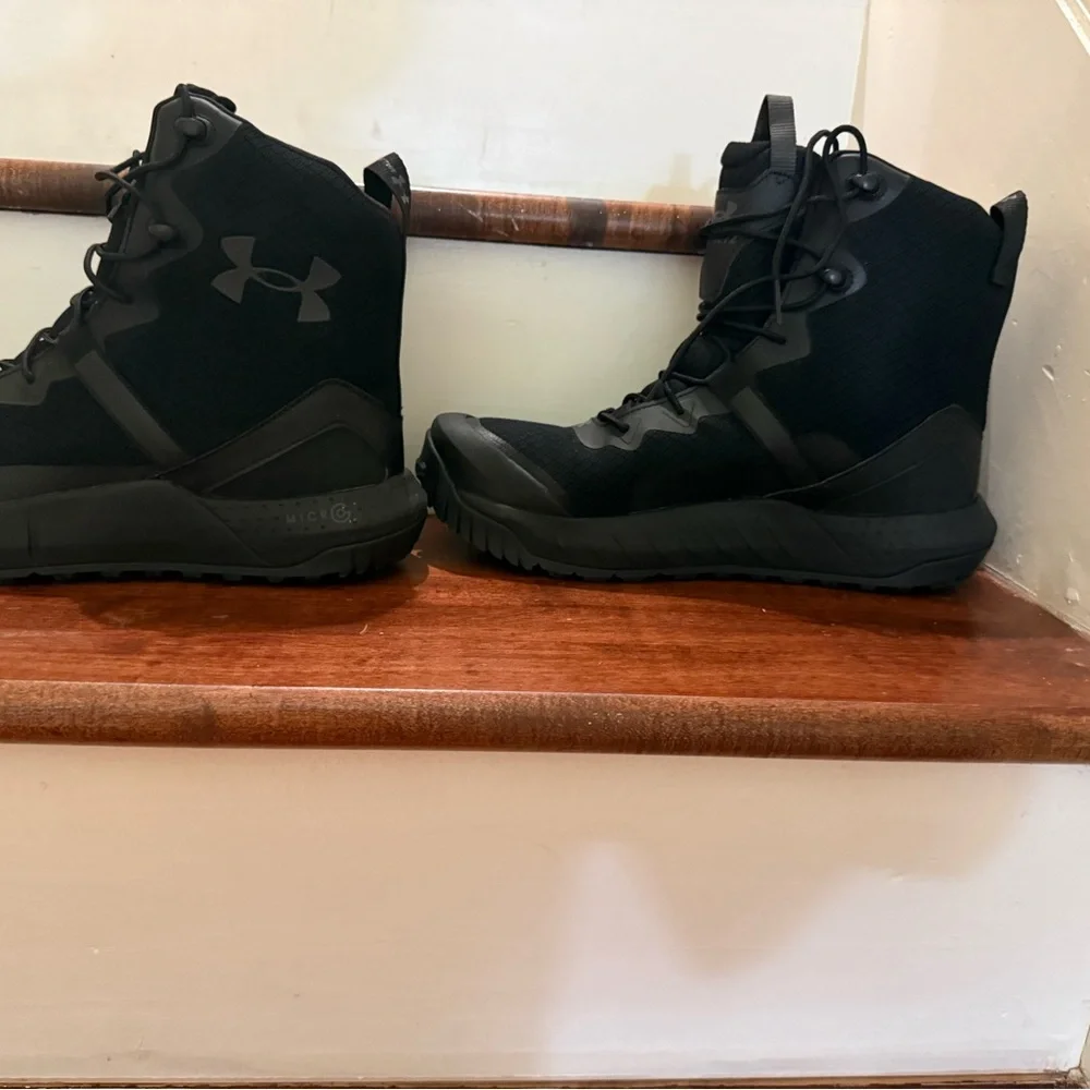 Under Armour sleek sturdy