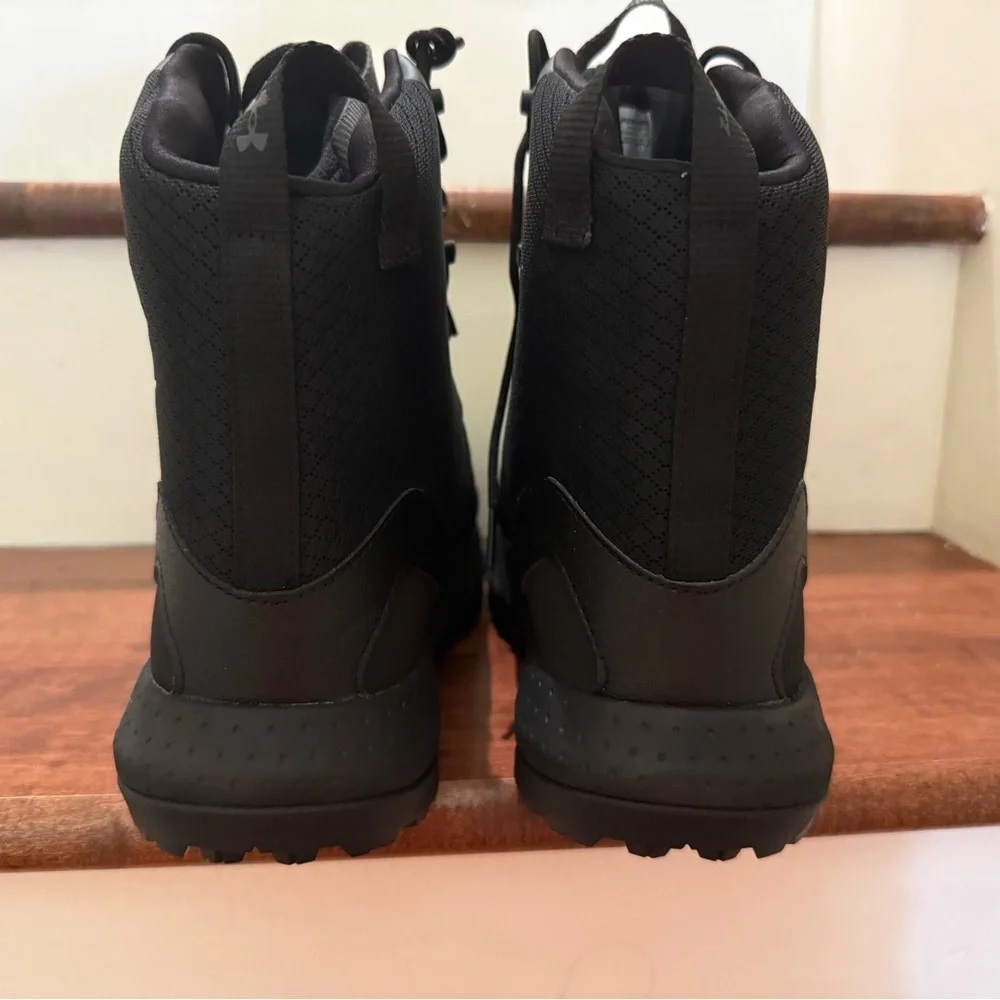 Under Armour sleek sturdy